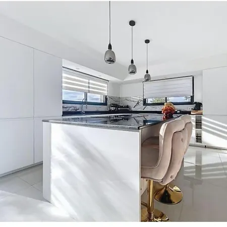 Villa Avec Piscine Privée *